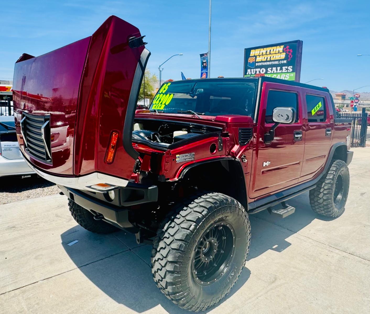 2005 Red /black Hummer H2 SUT , located at 2190 Hwy 95, Bullhead City, AZ, 86442, (928) 704-0060, 0.000000, 0.000000 - 2005 Hummer H2 SUT. only 92k miles. 6.0 V8 4 wheel drive. New transmission with warranty. New shocks. lots of extras .onstar. backup camera, custom stereo. fabtech 6 in lift with 40 in tires. Big Bad Hummer. $22900. Free and clear title. - Photo #18